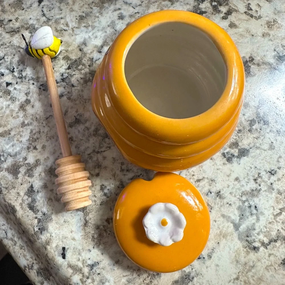 Mini honey pot and dipper NWOT